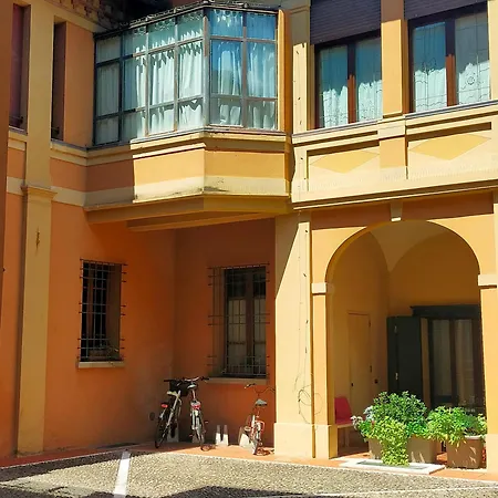 아파트 Ca' Spadoni, Centro Storico, Piano Terra, Ingresso Indipendente, Teatro, Parcheggio,