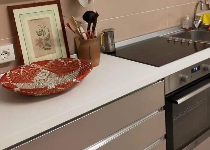 Apartamento Ca' Spadoni, Centro Storico, Piano Terra, Ingresso Indipendente, Teatro, Parcheggio, *