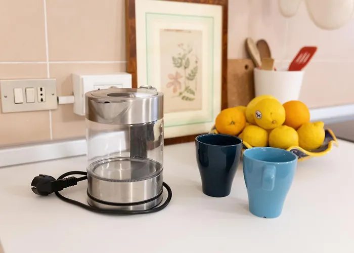 Ca' Spadoni, Centro Storico, Piano Terra, Ingresso Indipendente, Teatro, Parcheggio, Imola