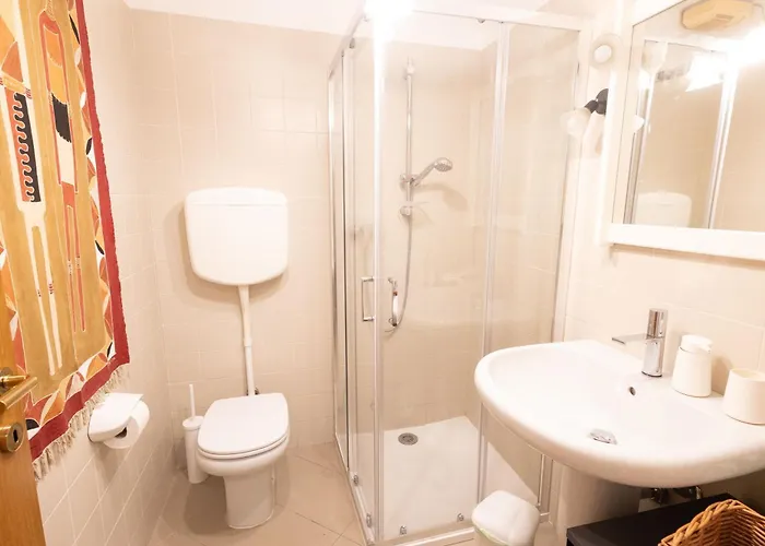 Ca' Spadoni, Centro Storico, Piano Terra, Ingresso Indipendente, Teatro, Parcheggio, Apartamento