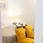 Apartment Ca' Spadoni, Centro Storico, Piano Terra, Ingresso Indipendente, Teatro, Parcheggio, Imola
