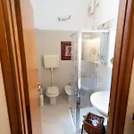 Apartment Ca' Spadoni, Centro Storico, Piano Terra, Ingresso Indipendente, Teatro, Parcheggio, Imola