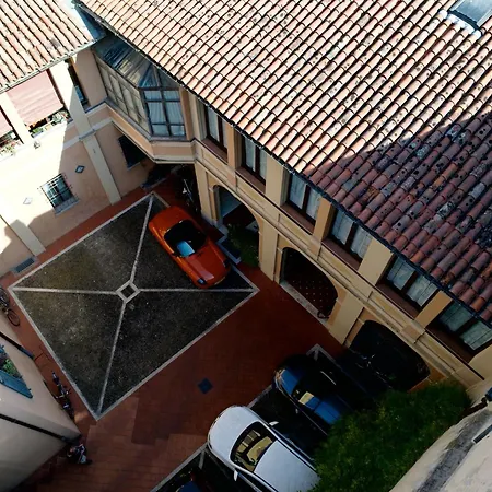 Ca' Spadoni, Centro Storico, Piano Terra, Ingresso Indipendente, Teatro, Parcheggio,