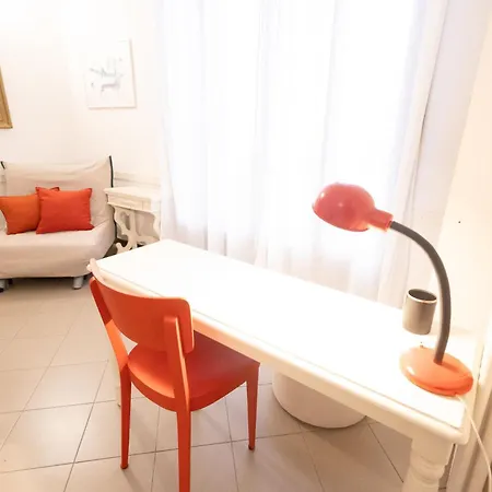Apartment Ca' Spadoni, Centro Storico, Piano Terra, Ingresso Indipendente, Teatro, Parcheggio, *