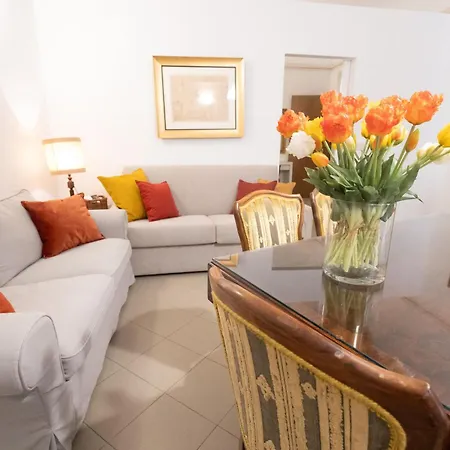 Apartment Ca' Spadoni, Centro Storico, Piano Terra, Ingresso Indipendente, Teatro, Parcheggio, Imola
