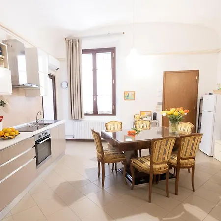 Ca' Spadoni, Centro Storico, Piano Terra, Ingresso Indipendente, Teatro, Parcheggio, Apartment