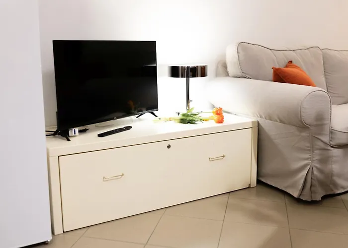 Ca' Spadoni, Centro Storico, Piano Terra, Ingresso Indipendente, Teatro, Parcheggio, Daire *